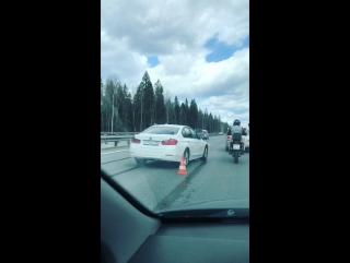 ДТП на Новоприозерском шоссе в левом ряду .Достаточно большая пробка в сторону Приозерска