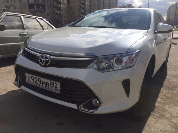 29 мая после 5 утра со двора дома 12 ул. маршала Захарова, угнали автомобильToyota Camry белого цвет...