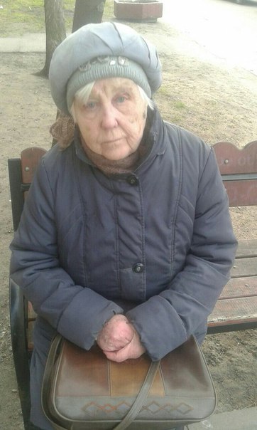 12 мая в районе Озерков нашлась бабушка, у которой провалы в памяти. Она не помнит своего адреса, НО...