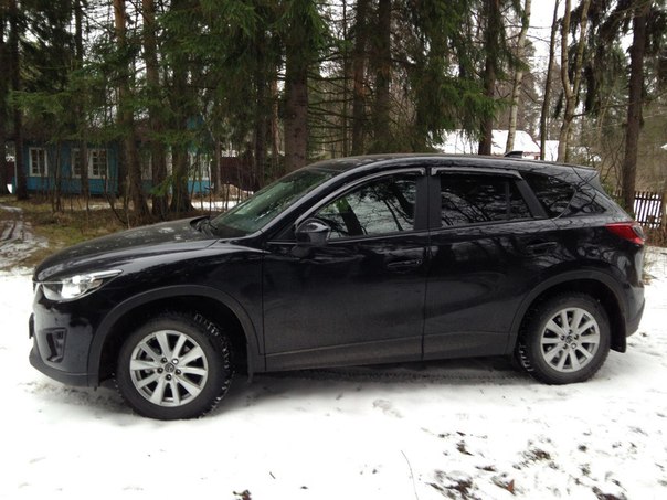 18 мая в 21.40 от дома 6 по ул. Щербакова был угнан автомобиль Mazda СХ-5 черного цвета дорестайлинг...