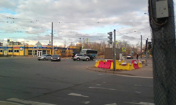 ДТП на перекрестке проспекта Наставников и Хасанской улицей