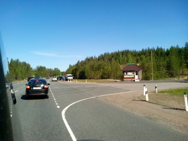 Авария на Скандинавии, у Толокольнниково на 128 км, столкнулись Chevrolet Нива и Lexus,