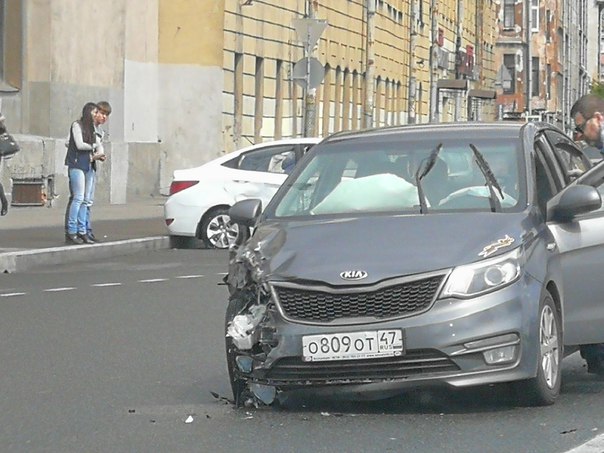 ДТП угол Обводного и Заслонова.