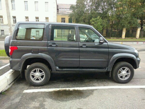 В ночь с 24 на 25 июня во Фрунзенском районе с ул Турку 4 был угнан автомобиль УАЗ Патриот 2016 года...