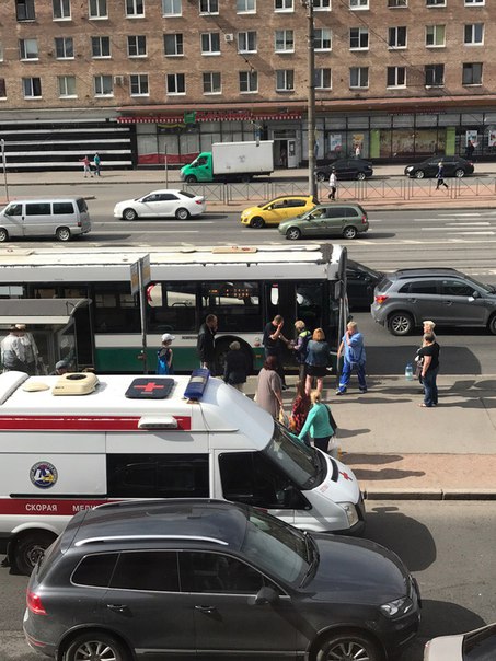 На Народной улице залили газом водителя автобуса