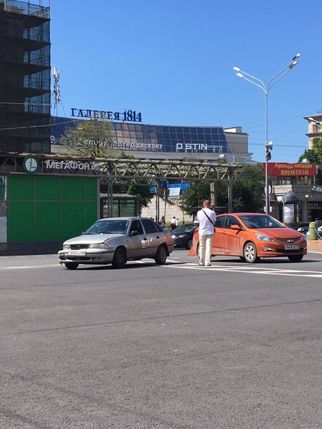 Авария на пл. Стачек, у метро Нарвская