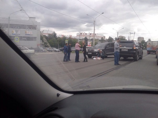 Сбили бабушку на Ленсовета!(((