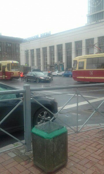 ДТП на пл.Ленина остановило трамваи в обе стороны
