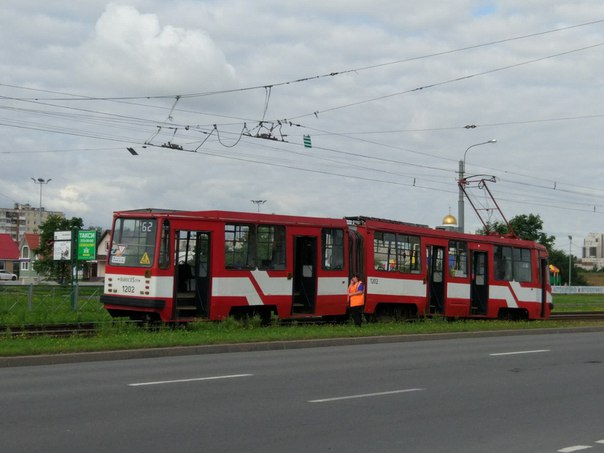 Трамвай сошёл с рельсов на Бухарестской