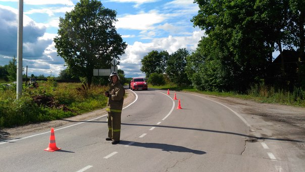 Камаз с глиной прилег в Сланцах