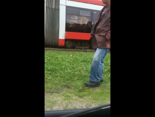 Трамвай сошёл с рельсов на Проспекте Авиаконструкторов