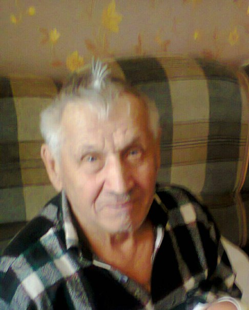 2 сентября Дедушка Воронов Николай Иванович 85 лет ушёл пешком из Кириш в лес с Южной части города з...
