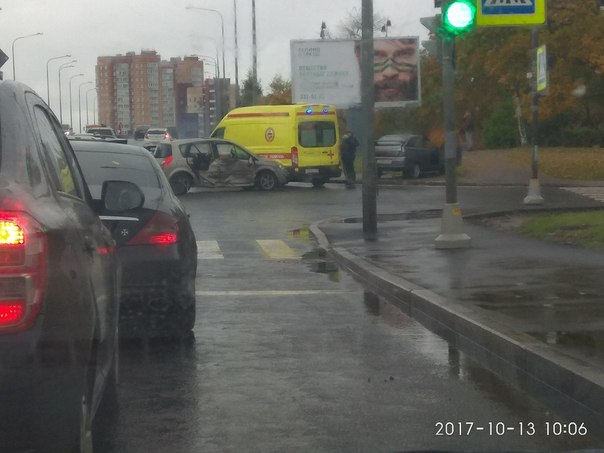 Дтп в Сестрорецке на Приморском шоссе на перекрестке с ул. Мосина