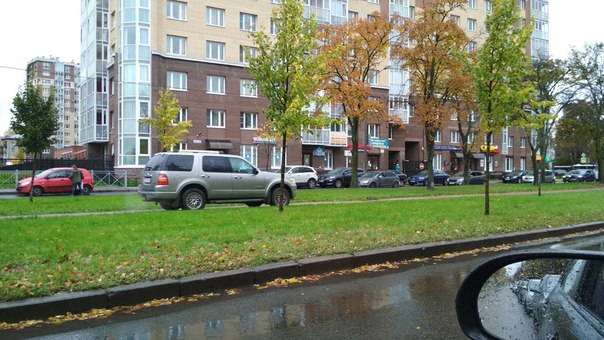 На Замшиной улице от Металлистов к Полюстровскому ДТП с автобусом, из-за них не проехать,