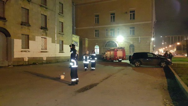 Пожар в капитально ремонтируемом доме 95 по Магнитогорской улице . В комнате площадью 10 квадратных ...