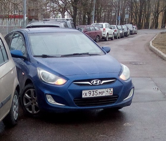 В ночь на 4 ноября в посёлке Кипень, с 23 до 6 г угнали автомобиль Hyundai Solaris седан синего цвет...