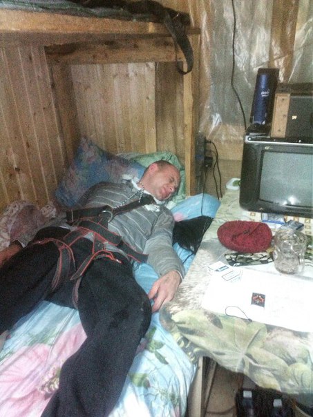 На Северном проспекте упал альпинист с восьмого этажа. Известно Белорус, в снаряжении, почему сорвал...