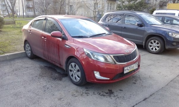 17 ноября со двора дома 23 на Ключевой улице был угнан автомобиль Kia Rio 3 красного цвета 2012 года