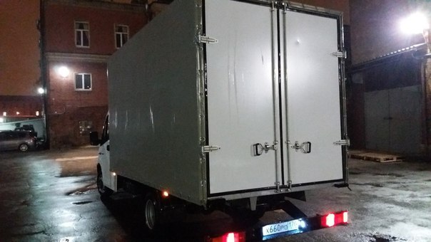 5 декабря ночью в 02:08 на улице Бурцева угнали автомобиль Газель Next белого цвета, 2017 года выпус...