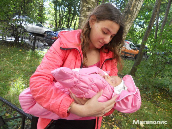 В Петербурге ищут школьницу, пропавшую вместе с дочерью