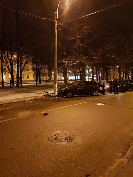18 декабря в Пушкине, приблизительно в 21:10 на перекрёстке Широкой улицы и Октябрьского бульвара с...