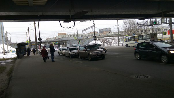 Паровозик на Ленинском возле ЖД, в сторону Московской.