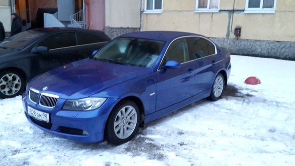 Ночью 30 ноября с Пр Королёва 61 (Приморский р-н) угнали автомобиль BMW 325xi синего цвета, 2008 год...