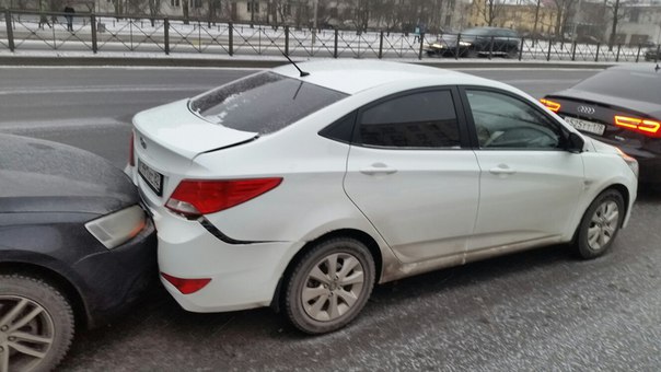 Вот и в меня въехали на Дачном от КАД,