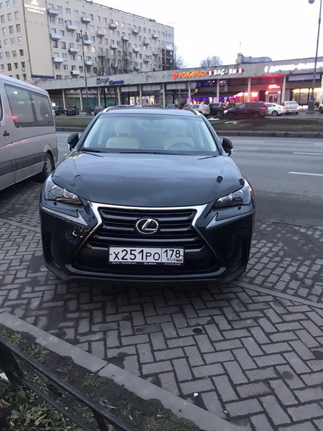 30 января в 18:30 с Варшавской улицы от дома 58 угнали автомобиль Lexus NX200 , чёрного цвета 2017 г...