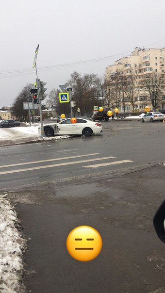 Авария с двумя участниками в Сестрорецке на Приморском шоссе