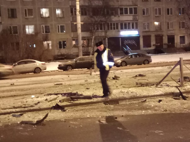 На Проспекте Луначарского напротив д. 19 к. 1 проявил себя ночной летающий объект в виде арендованог...