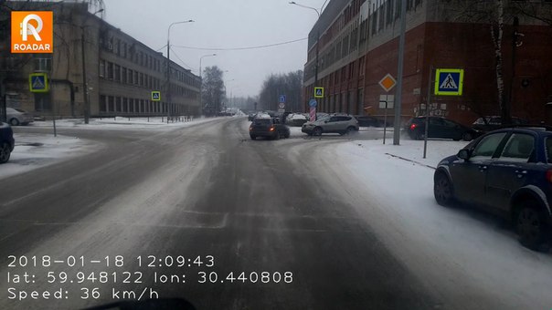 ДТП на перекрестке Партизанской улицы и Салтыковской дороги.