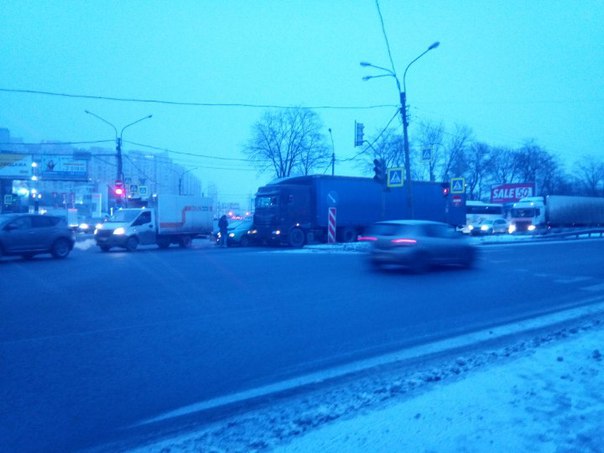 Полагаю, водителю Гольфа салатового цвета после сегодняшнего происшествия на Московском шоссе, пер...