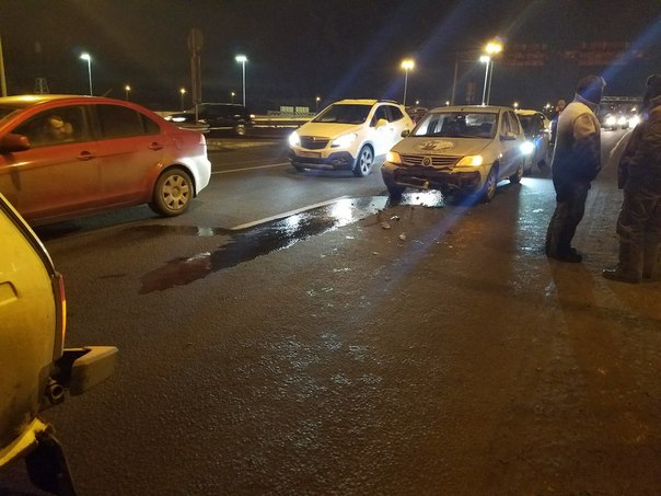 Авария на проспекте Энгельса в сторону метро Парнас.