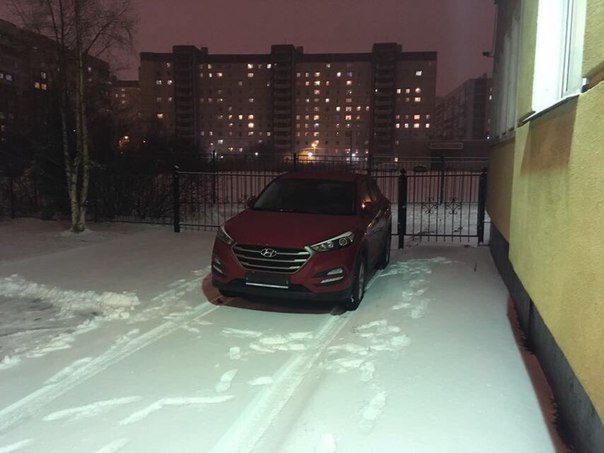 Ночью 8 февраля с парковки во дворах на ул. Ворошилова 29/2 и 29/3. был угнан автомобиль Hyundai Tuc...