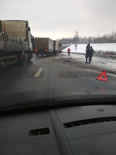 ДТП в сторону СПб в конце окружной Тосно.