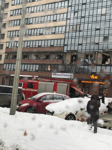 Произошёл взрыв в жилом доме по Репищевой 10.