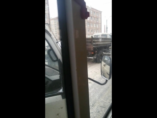 Авария из 3 машин! На Ивановской ул, недоезжая ул. Бабушкина. Ближе к мосту. Я пассажир автобуса.