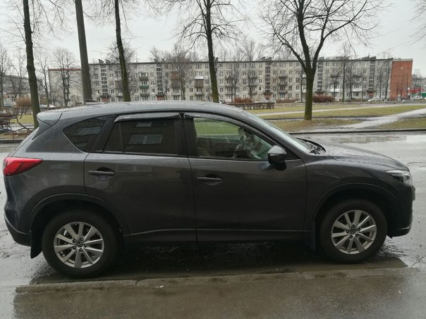 Ночью 21 февраля в деревне Кудрово с Пражской улицы от д.7 был угнан автомобиль Mazda CX-5 серого цв...