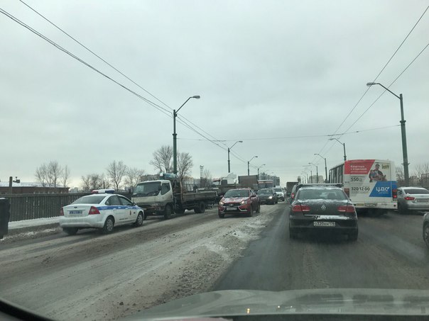 Невский путепровод! Пробка в обе стороны! Все целы. Сортировка в сторону Веселого посёлка.