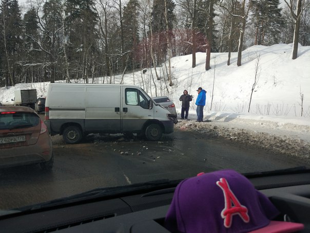 На горке во Всеволожске авария в сторону СПб. Румболовская гора.