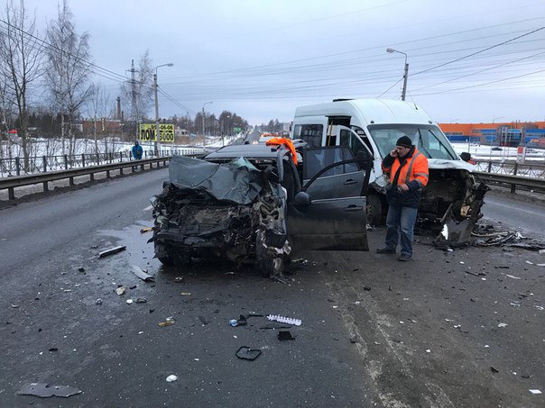 Лобовое столкновение на мосту в Тосно-2! Водитель ТагАЗ Тинго был в состоянии сильного алкогольного ...