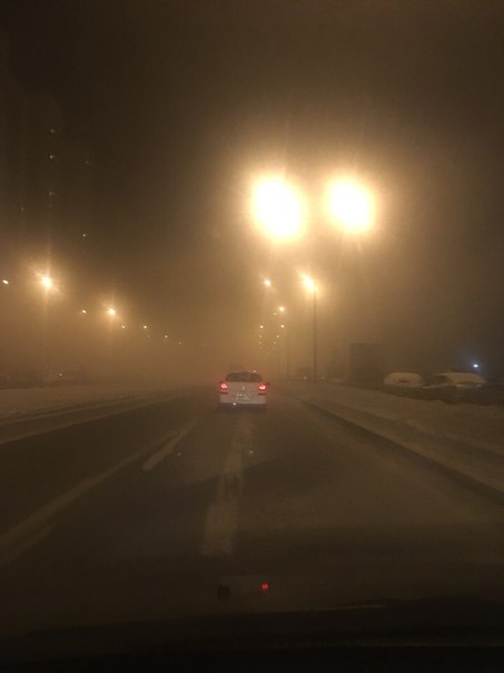 Сильный туман в конце Маршала Казакова, между Доблести и пр. Героев. Будьте осторожны.