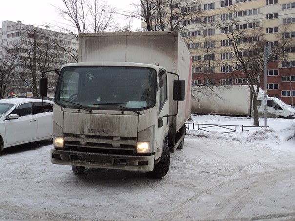 01 марта в 4:30 по адресу - ул. Шоссе в Лаврики д.89 (м.Девяткино), был угнан грузовой автомобиль Is...