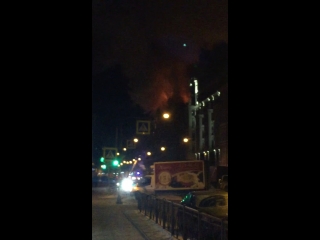 Горит 21 дом по улице Куйбышева, уже приехало около 20 пожарных бригад