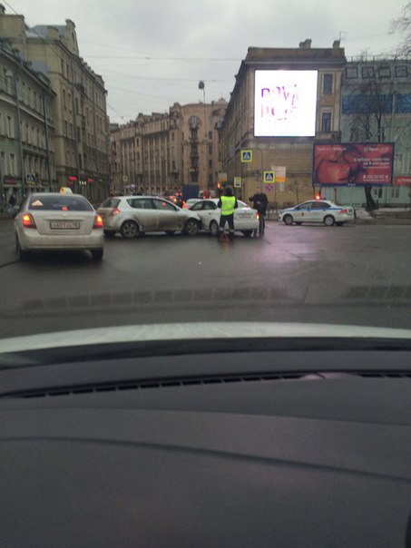 Петроградская набережная и ул. Куйбышева.