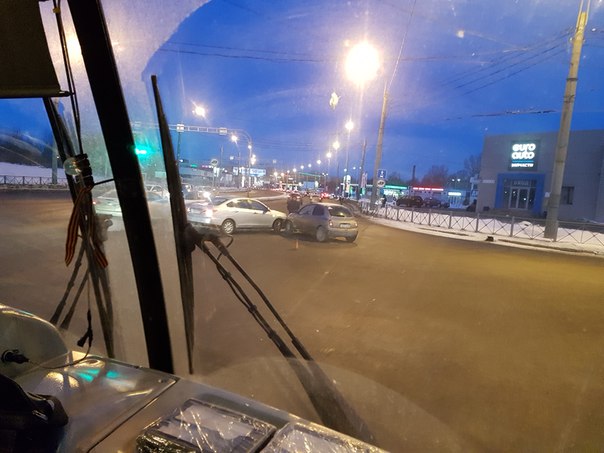 ДТП на перекрестке Кушелевской дороги и маршала Блюхера