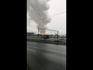 Пожар на ул. Балтийской. Горят какие-то склады.