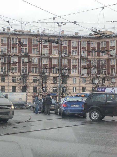 Паровозик на Новочеркасской. Ближайший час будет плотно