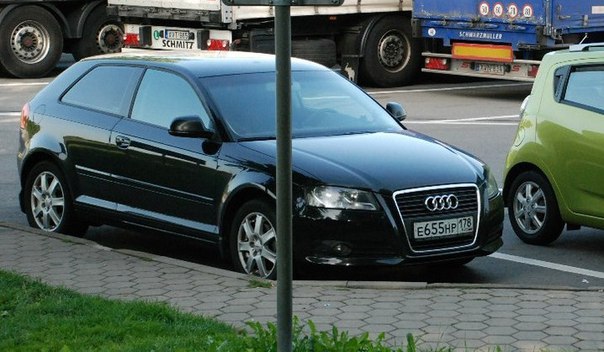 7 апреля неизвестные украв из кармана ключ от машины Audi A3 угнали её от ресторана Бахрома с пересе...